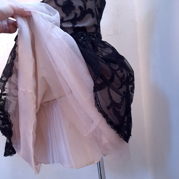 B. SMART | Black & tan tulle strapless mini prom dress - Picture 7 of 15